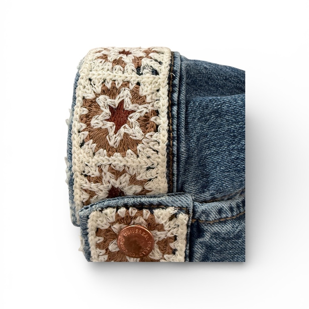 Denim Jacket With Patterned Collar - image 3